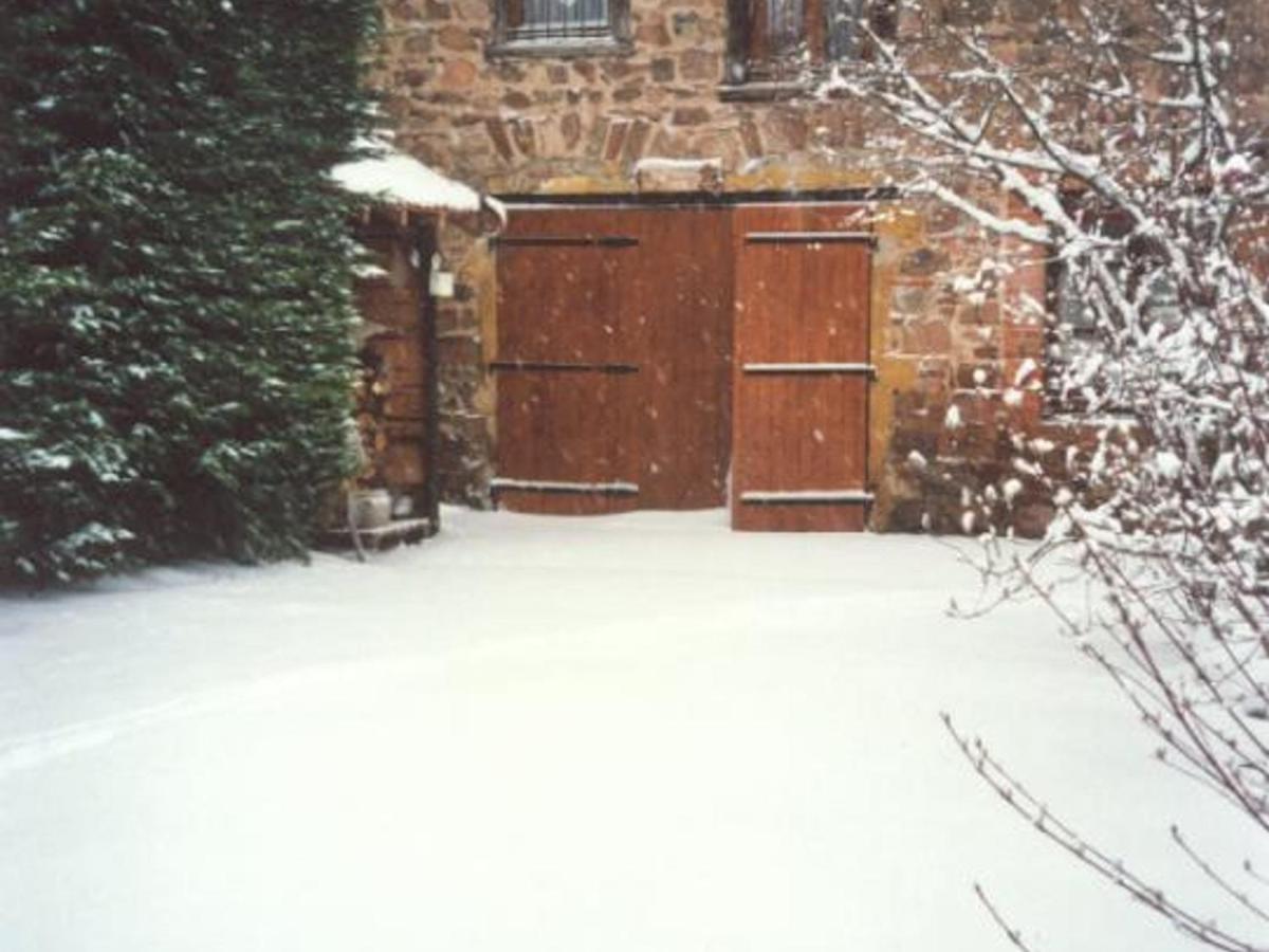 Gite Charmant Avec Jardin Privatif, Proche Sites Historiques Et Activites De Plein Air - Fr-1-496-183 Cuinzier Zewnętrze zdjęcie
