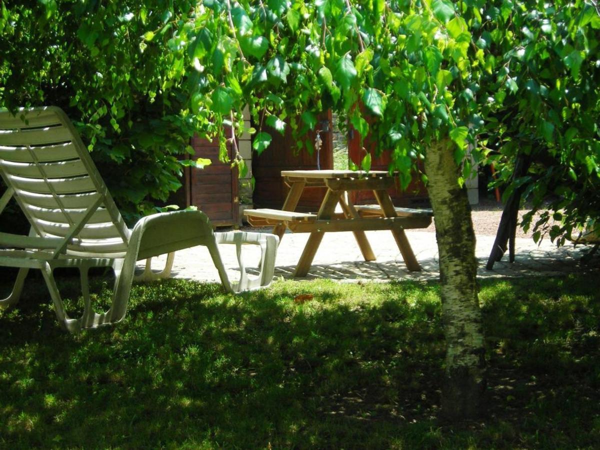 Gite Charmant Avec Jardin Privatif, Proche Sites Historiques Et Activites De Plein Air - Fr-1-496-183 Cuinzier Zewnętrze zdjęcie